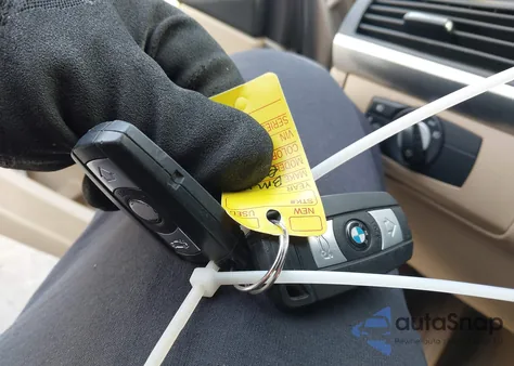 2011 BMW X5 xDrive35I/xDrive35I Premium/xDrive35I Sport Activity из США, поврежденный, VIN 5UXZV4C56BL410650